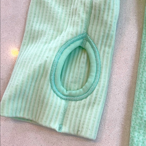 Ivivva long sleeve - Picture 5 of 7